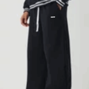 Extreme Wide Leg Pleated Gusset Jogger